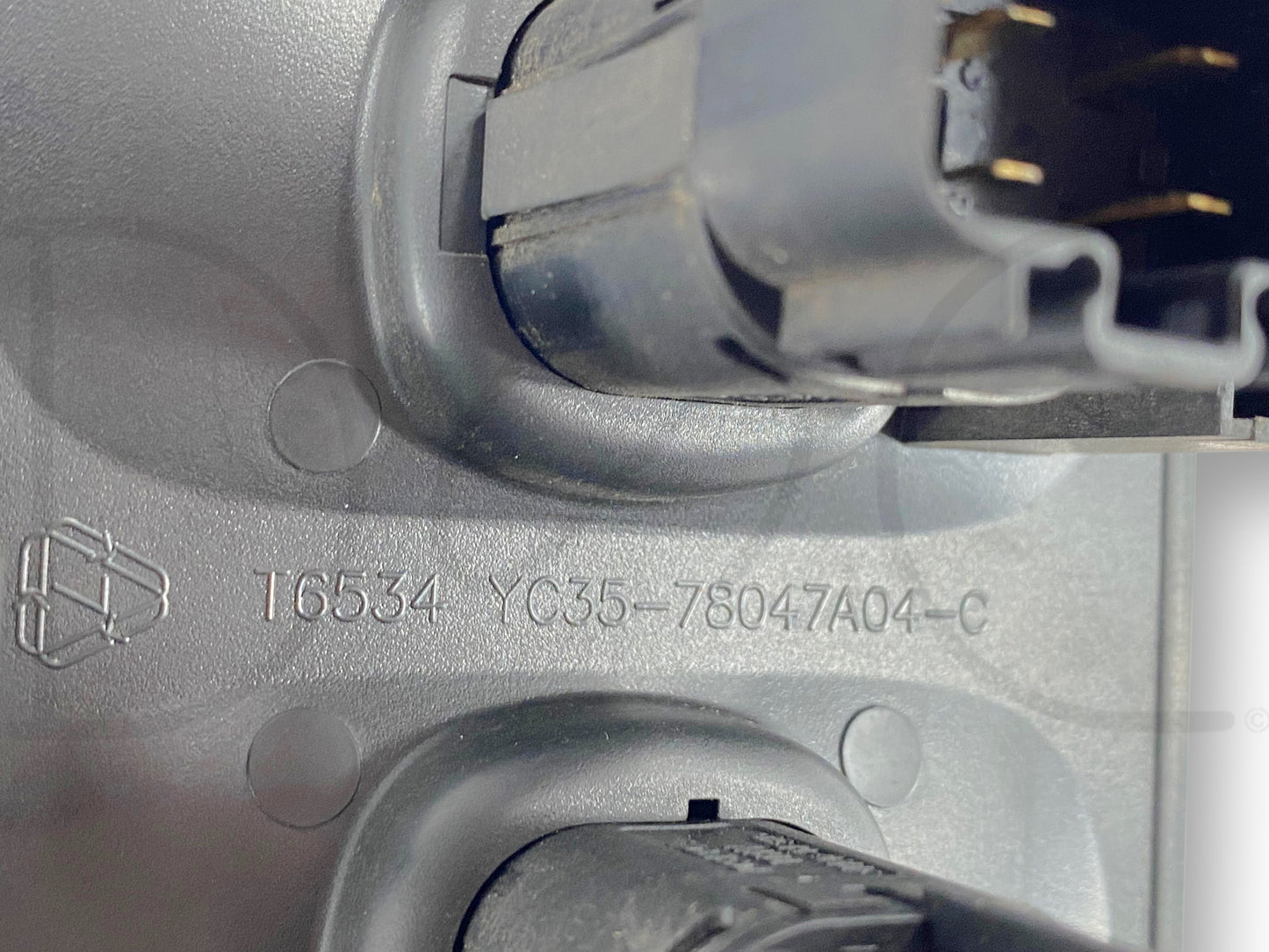 00-05 Ford Excursion Park Assist Parking Sensor Defrost Button Bezel Panel OE