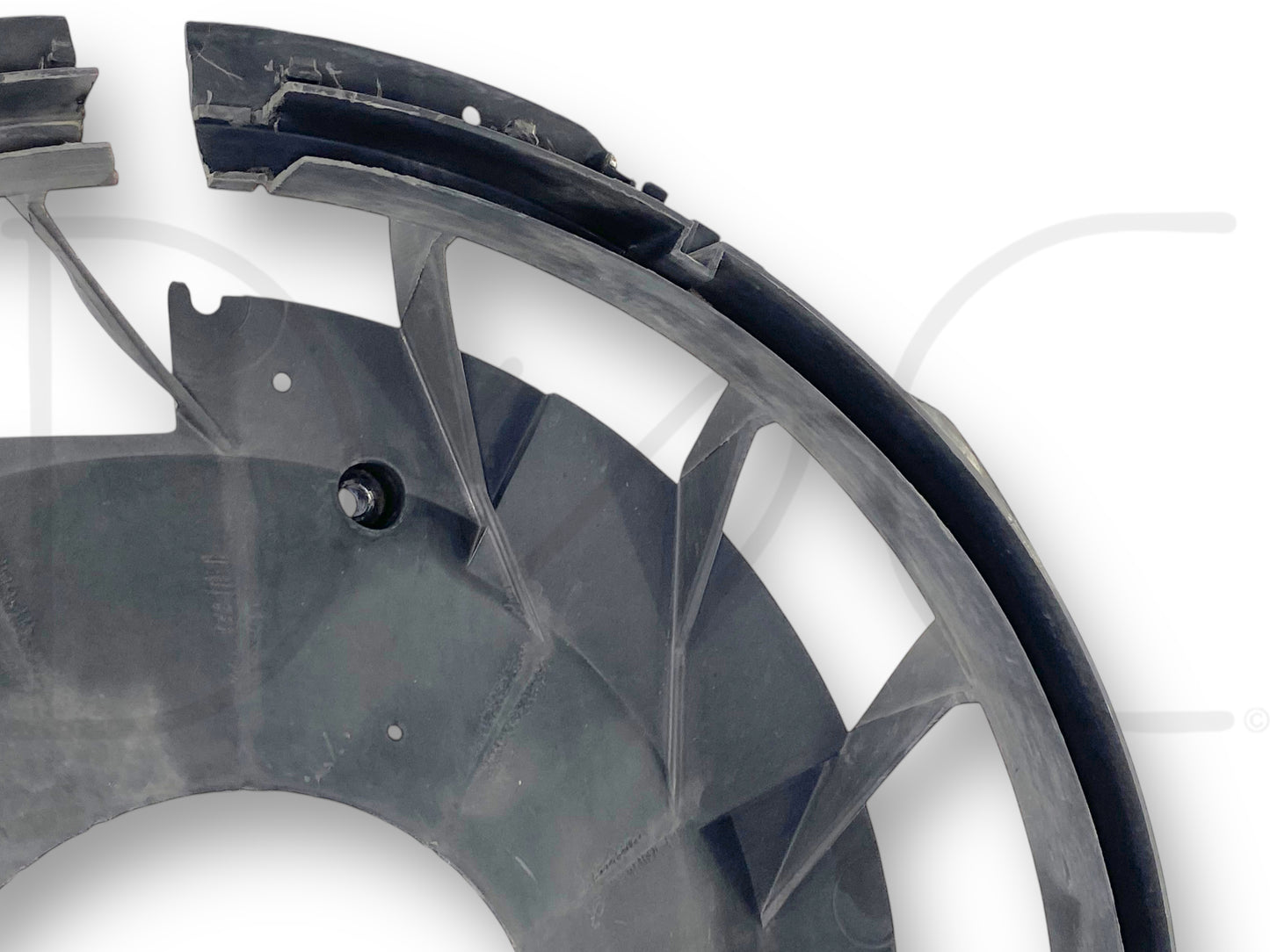 05-07 Ford F250 F350 6.0 6.0L Diesel Radiator Inner Fan Shroud 5C34-8B614 *Blem*