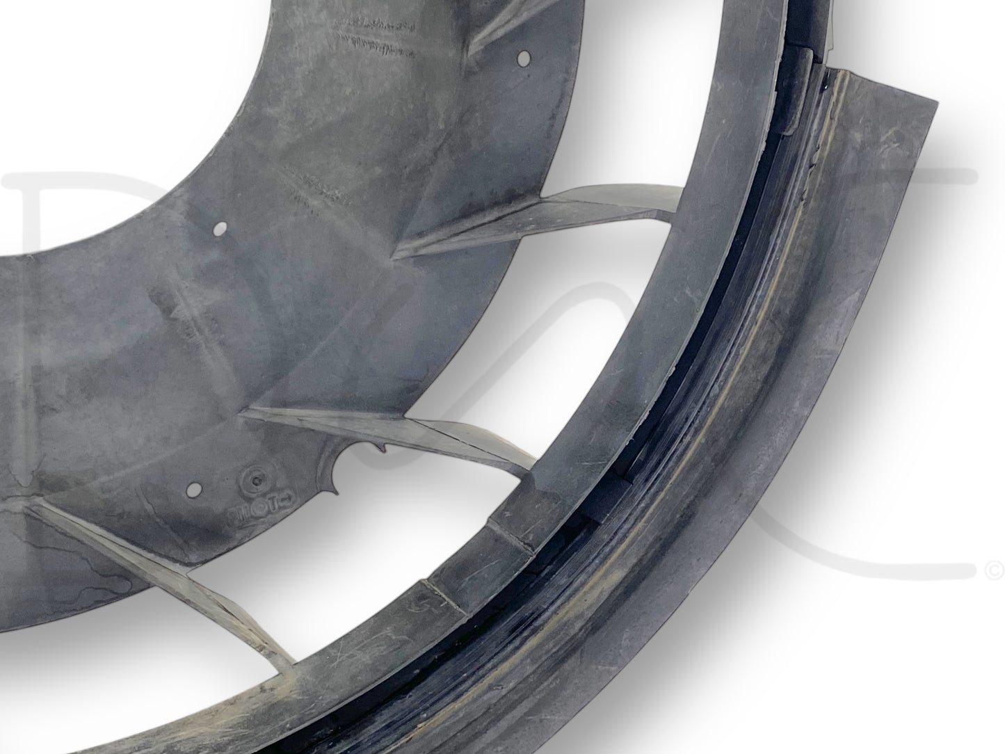 05-07 Ford F250 F350 6.0 6.0L Diesel Radiator Inner Fan Shroud 5C34-8B614 *Blem*