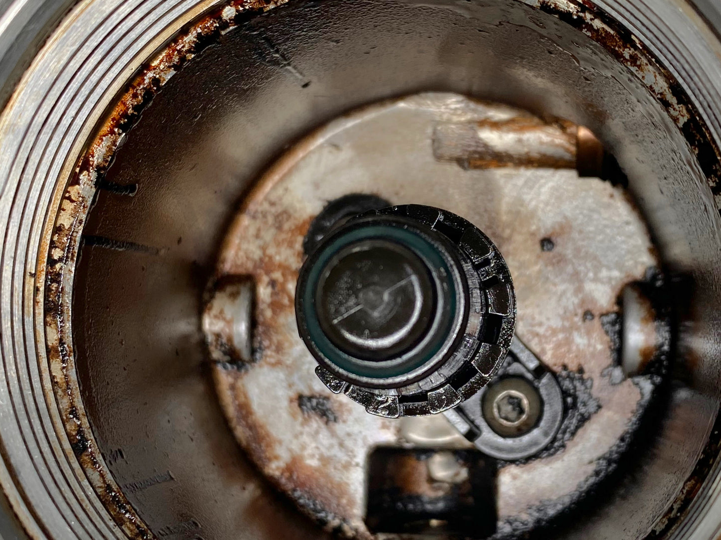 03-07 Ford F250 F350 6.0 6.0L Diesel Fuel Oil Filter Housing Assembly 1844576C92