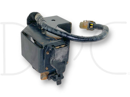 00-05 Ford Excursion Trailer Tow 4 / 7 Pin Plug Bracket OE *Blem*