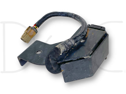 00-05 Ford Excursion Trailer Tow 4 / 7 Pin Plug Bracket OE *Blem*