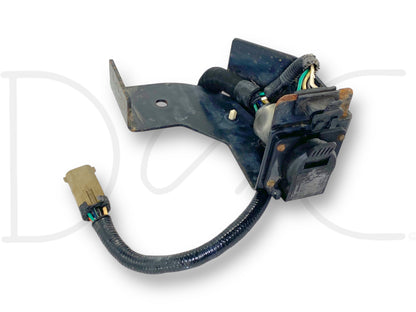 00-05 Ford Excursion Trailer Tow 4 / 7 Pin Plug Bracket OE *Blem*