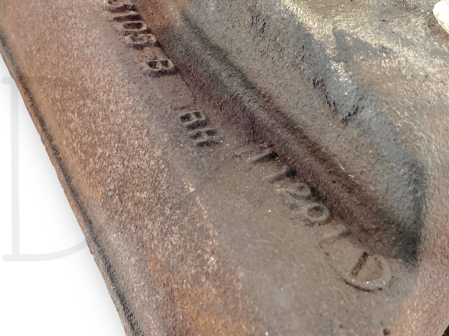 99-04 Ford F250 F350 RH Right Passenger 2WD 2X4 Spindle Knuckle OEM 1C34-3105-B