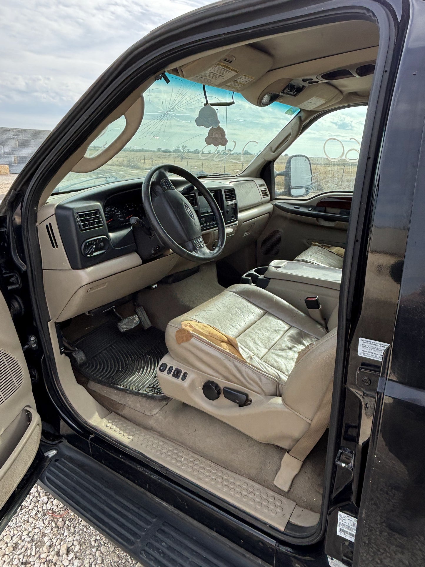 99-07 Ford F250 F350 Excursion Hood Ua Black