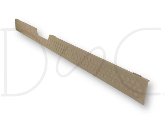 99-07 Ford F250 F350 Super Cab RH Right Passenger Rocker Sill Trim Panel Tan OE, used good condition with light wear and scratches, compatible with 1999-2007 Ford Super Duty trucks.
