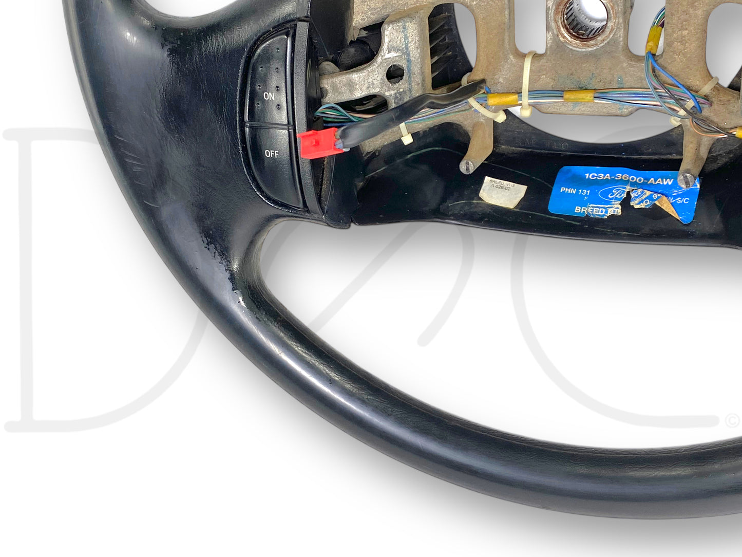 02-04 Ford F250 F350 Steering Wheel W/ Cruise Buttons OE Black *Blem*