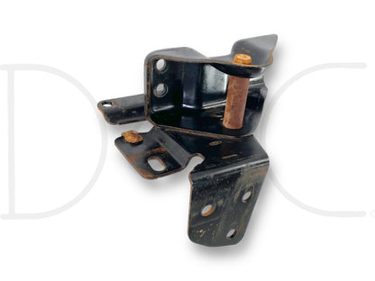 00-03 Ford F250 F350 LH Left Driver Front Leaf Spring Hanger Crash Bar Bracket