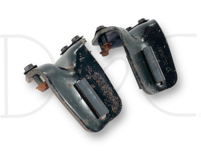 99-16 Ford F250 F350 Rear Auxiliary Leaf Spring Overload Bracket Set OE