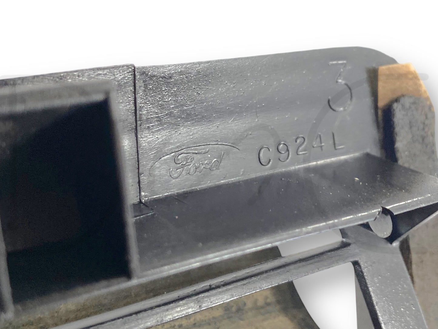 99-02 Ford F250 F350 Rear Cab Wall Air Breather Pressure Vent OEM