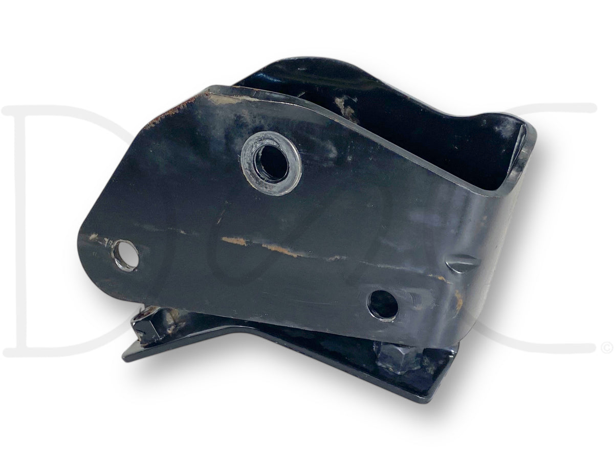 99-07 Ford F250 F350 2WD I-Beam Front Axle Pivot Mount Bracket Front LH Left OE