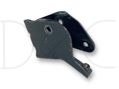 99-07 Ford F250 F350 2WD I-Beam Front Axle Pivot Mount Bracket Front LH Left OE