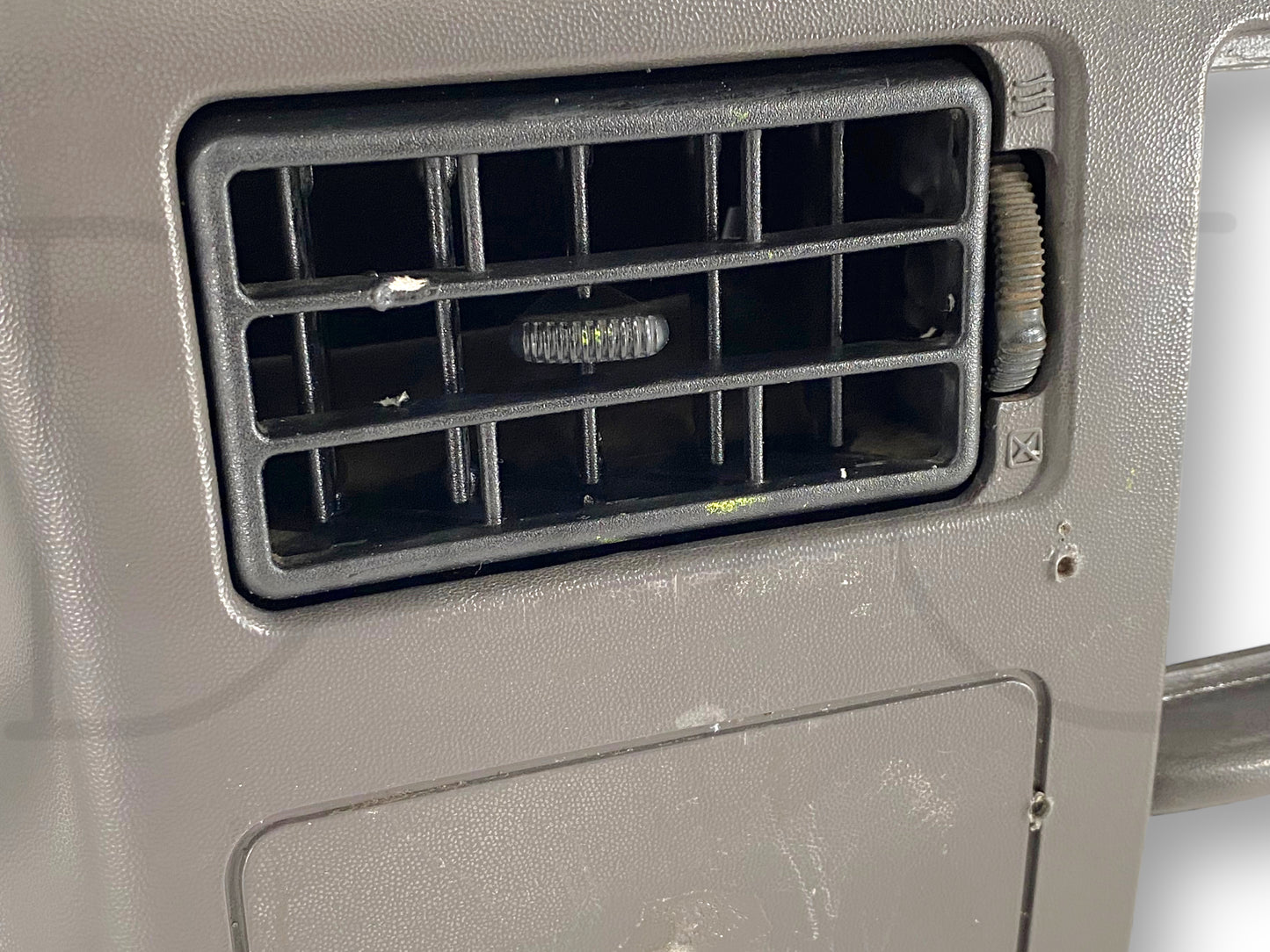 99-04 Ford F250 F350 Super Duty Dash Bezel Radio Cluster Trim Panel Gray *Blem*