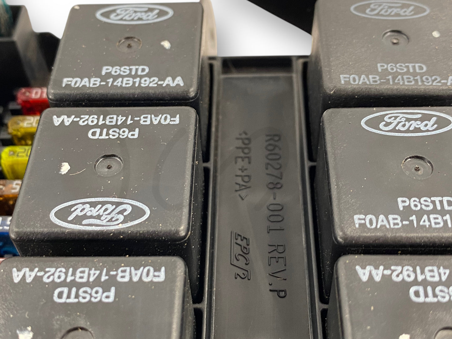 02-03 Ford F250 F350 7.3 Interior Fuse Panel Junction Box Module 2C7T-14A067-AN