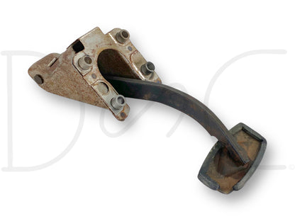 99-04 Ford F250 F350 Brake Pedal Assembly Auto Transmission OEM