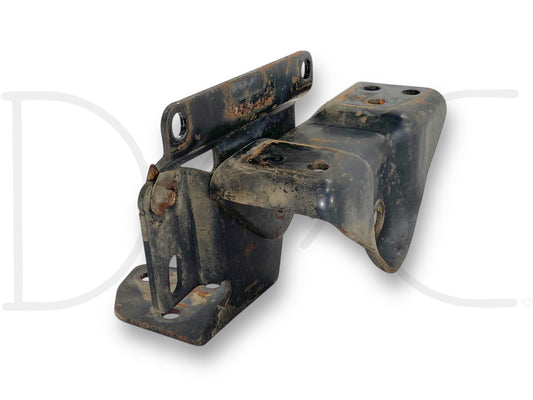 00-03 Ford F250 F350 LH Left Driver Front Leaf Spring Hanger Crash Bar Bracket