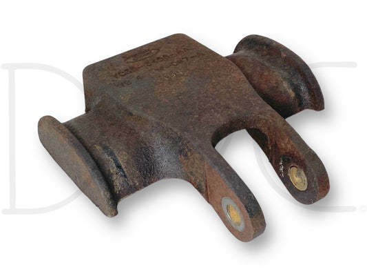 99-04 Ford F250 F350 Super Duty Front Lower Shock Mount OEM Yc35-5458-Aa