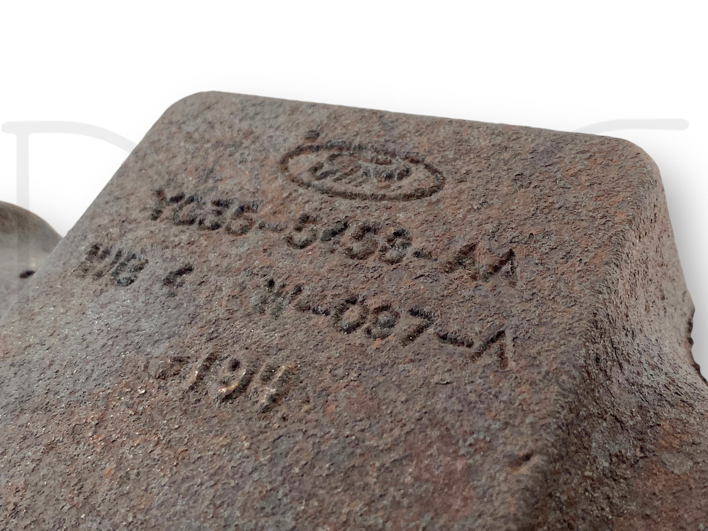 99-04 Ford F250 F350 Super Duty Front Lower Shock Mount OEM Yc35-5458-Aa