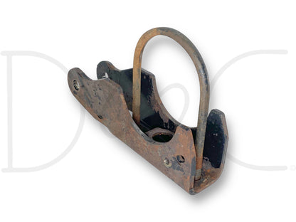 99-04 Ford F250 F350 RH Right Passenger Rear Axle Lower Shock Mount Bracket OEM