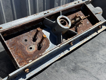 99-07 Ford F250 F350 Gooseneck Hitch B&W Turnover Ball