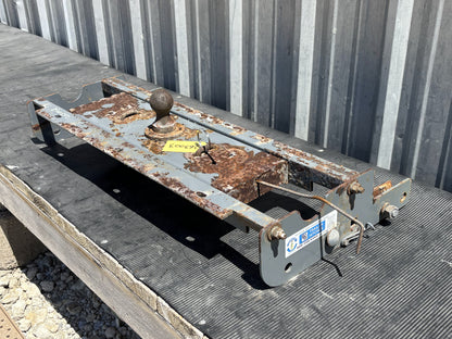 99-07 Ford F250 F350 Gooseneck Hitch B&W Turnover Ball