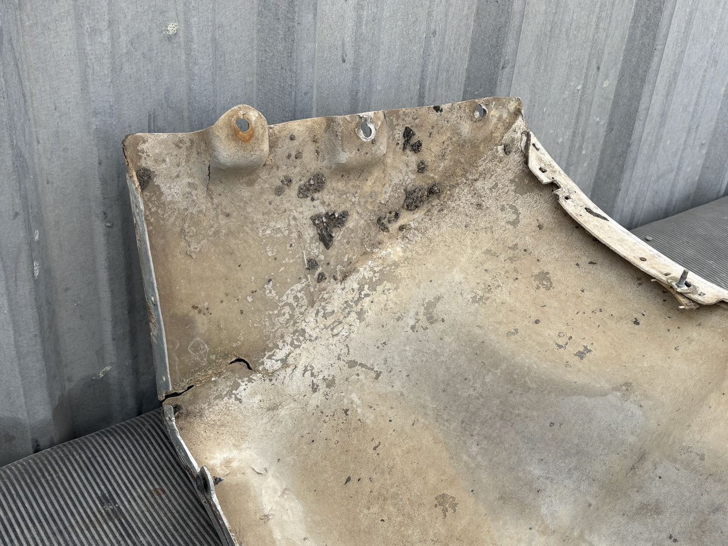 99-07 Ford F350 Dually DRW Rear Fender RH Right Passenger UD Black Z3 Silver