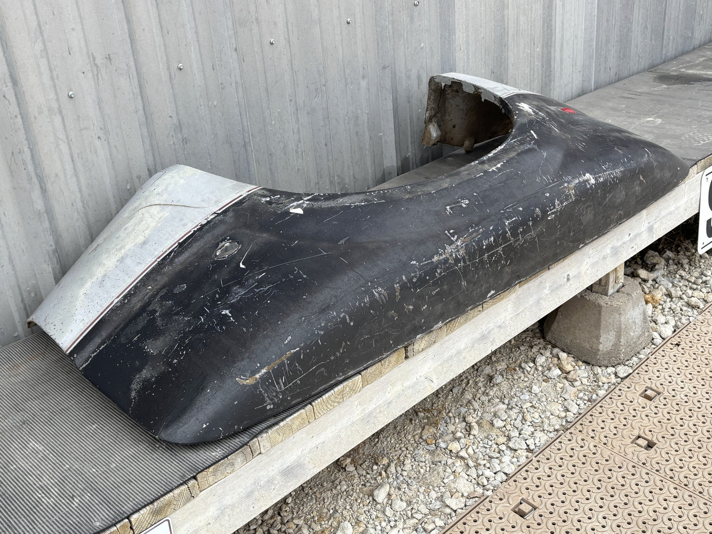 99-07 Ford F350 Dually DRW Rear Fender RH Right Passenger UD Black Z3 Silver