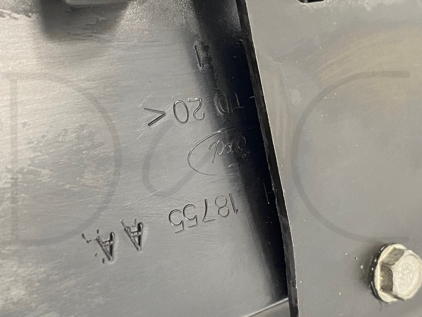 99-04 Ford F250 F350 Exterior Under Hood Ac Air Blower Motor Housing Box OE