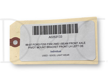 99-07 Ford F250 F350 2WD I-Beam Front Axle Pivot Mount Bracket Front LH Left OE