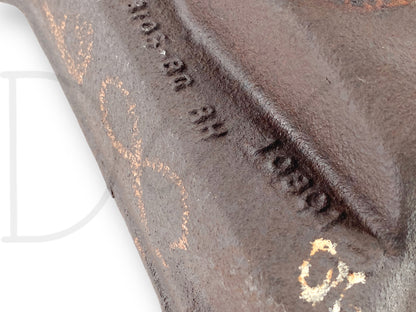 99-04 Ford F250 F350 RH Right Passenger 2WD 2X4 Spindle Knuckle F81A-3105-Bg