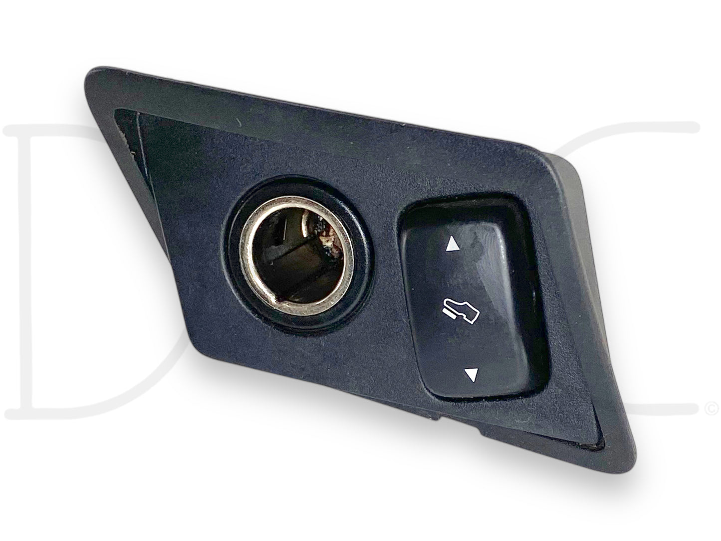 08-10 Ford F250 F350 Dash 12V Outlet Power Point Plug Bezel Adjustable Pedals, used in good condition with light wear, removed from a 2008 Ford F-250 King Ranch 6.4L Powerstroke diesel, designed for 2008-2010 Super Duty trucks for OEM fit and function.