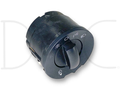 08-10 Ford F250 F350 Super Duty Headlight Switch Fog Lights Auto 7C3T-13D061-Cc, used with blemished condition and cracks around bezel edge, tested working, fits 2008-2010 F-250, F-350, F-450, and F-550 Super Duty trucks, compatible with 6.4L Powerstroke models.