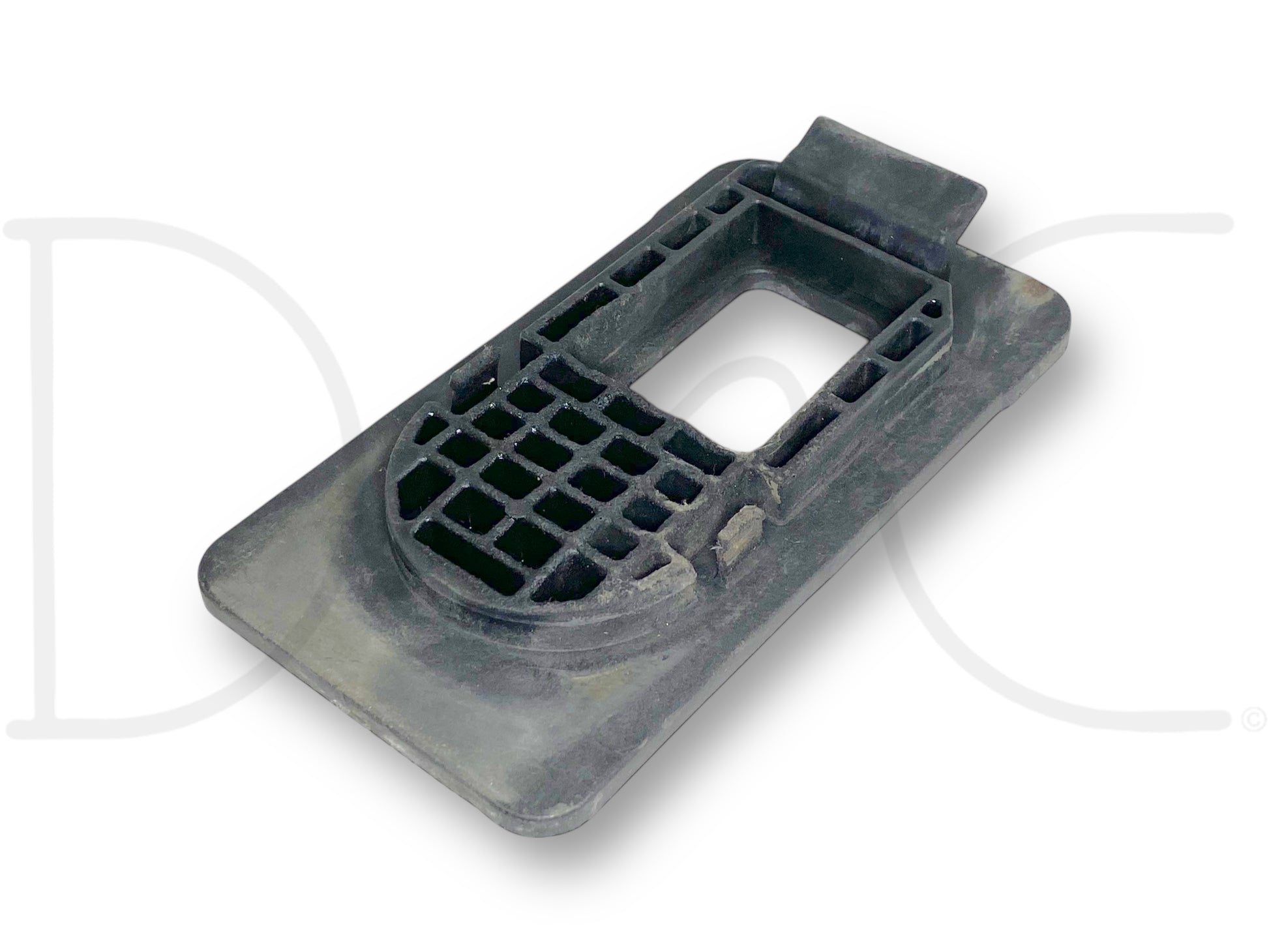 08-16 Ford F250 F350 Front Body Mount Cushion Reinforcement Plate OE RH Right, used with light wear, removed from 2008 Ford F-250 King Ranch 6.4L Powerstroke 4WD, designed for Super Duty trucks from 2008 to 2016 for reliable body mount support.