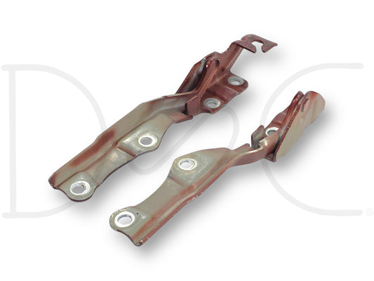 08-10 Ford F250 F350 Super Duty Hood Hinge Set T5 Hood Hinges OE RH LH Pair in used good condition with light wear, removed from a 2008 Ford F-250 King Ranch 6.4L Powerstroke diesel, compatible with 2008-2010 F-250, F-350, F-450, and F-550 Super Duty trucks.