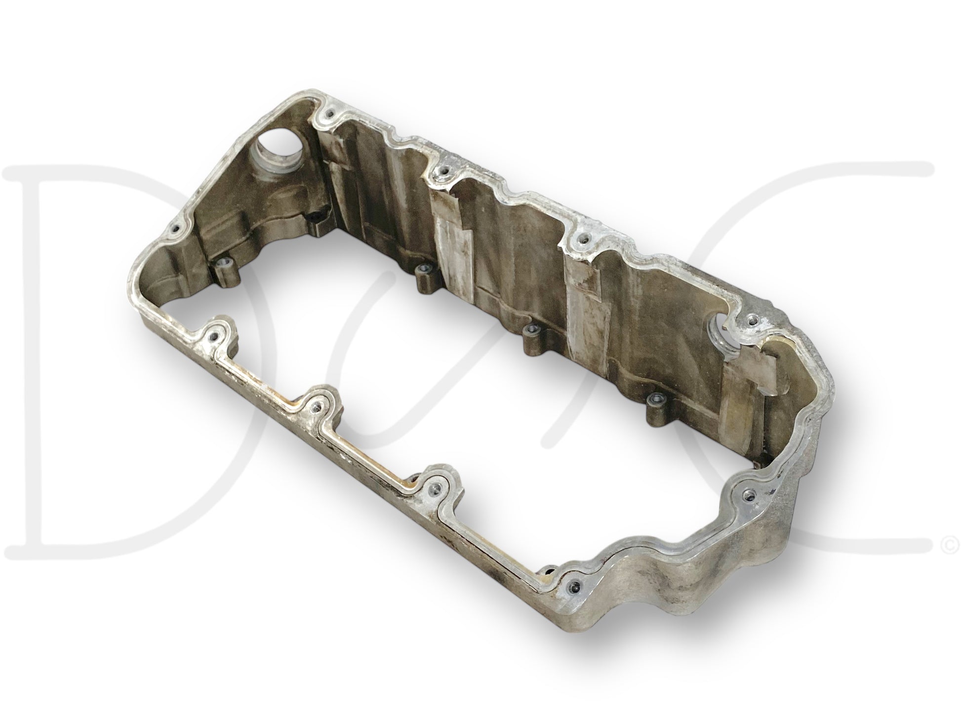 08-10 Ford 6.4 6.4L Diesel LH Left Driver Rocker Box Housing OE 1875562C1, used with good condition and light wear, compatible with 2008-2010 Ford F-250, F-350, F-450, F-550 Super Duty trucks, durable metal construction designed for 6.4L Powerstroke diesel engines.