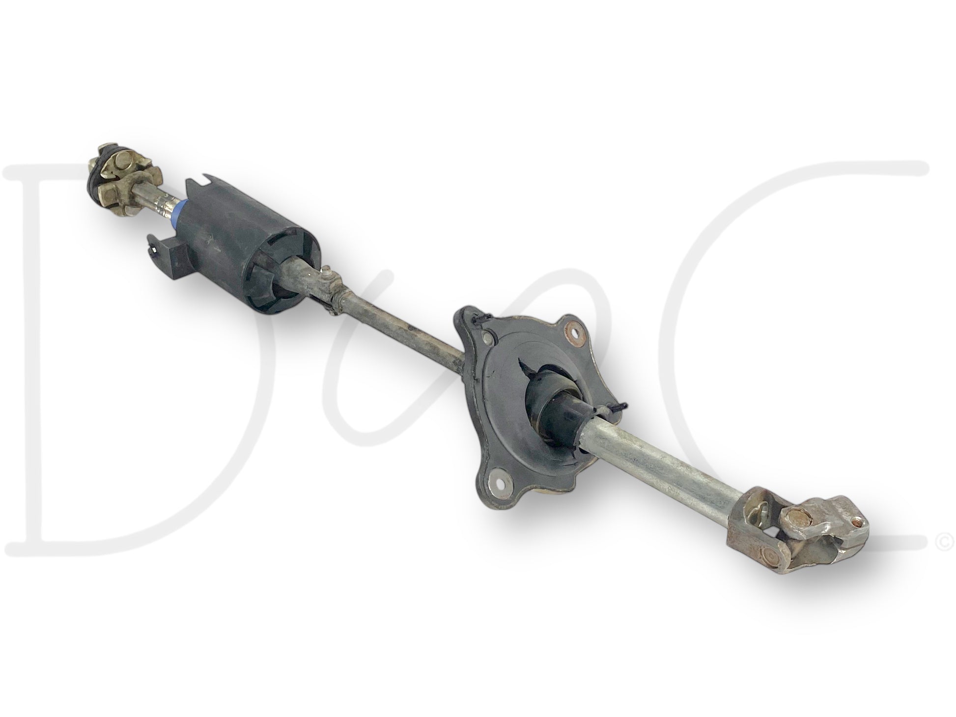 08-10 Ford F250 F350 Steering Column Shaft W/ Dust Shield OE 7C34-3E751-AB, used with light wear and small tear on firewall boot, removed from 2008 Ford F-250 King Ranch 6.4L Diesel, compatible with 2008-2010 F-250, F-350, F-450, F-550 models, durable OE quality part for Super Duty trucks.