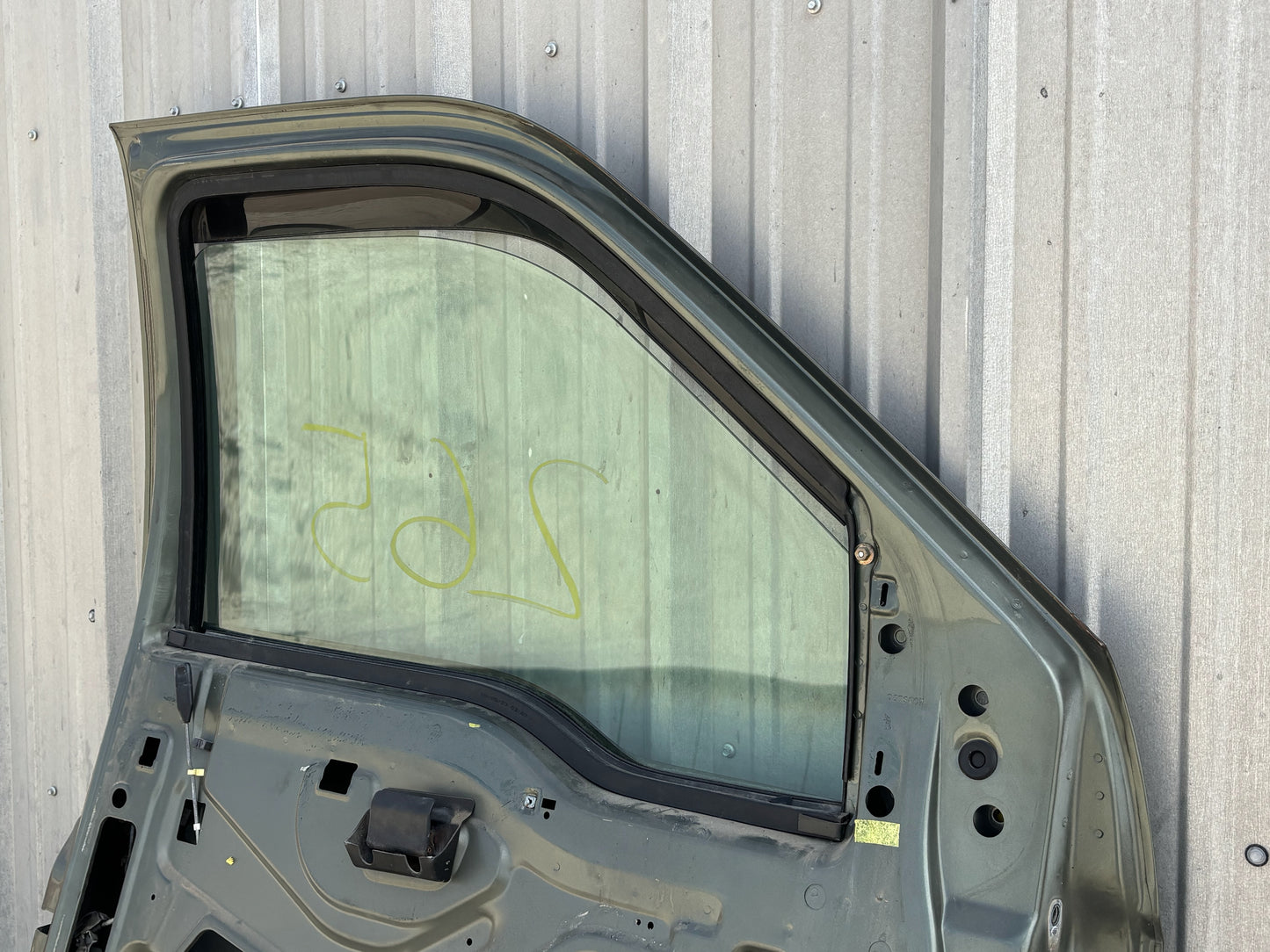 99-07 Ford F250 F350 Front LH Left Driver Door ST Green / AQ Tan Electric