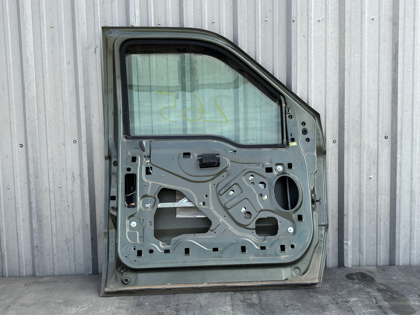 99-07 Ford F250 F350 Front LH Left Driver Door ST Green / AQ Tan Electric