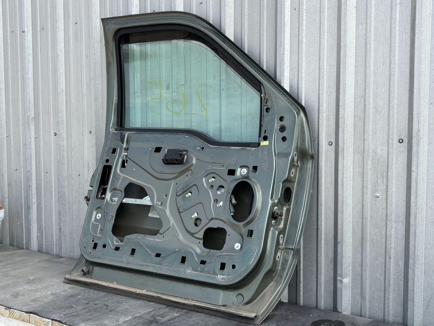 99-07 Ford F250 F350 Front LH Left Driver Door ST Green / AQ Tan Electric