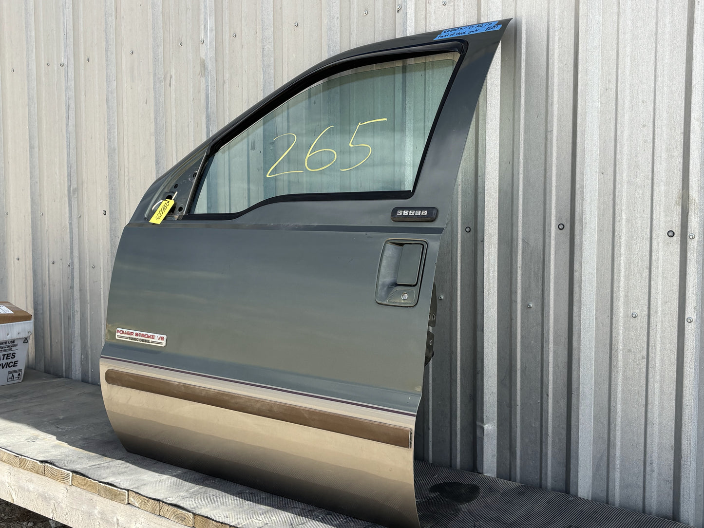 99-07 Ford F250 F350 Front LH Left Driver Door ST Green / AQ Tan Electric