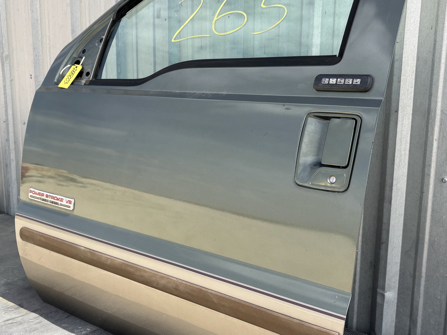 99-07 Ford F250 F350 Front LH Left Driver Door ST Green / AQ Tan Electric