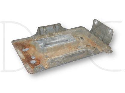 99-07 Ford F250 F350 RH Right Passenger Side Battery Tray Mount Bracket OE used with light wear, compatible with 1999-2007 Ford Super Duty trucks including F-250 and F-350 models.