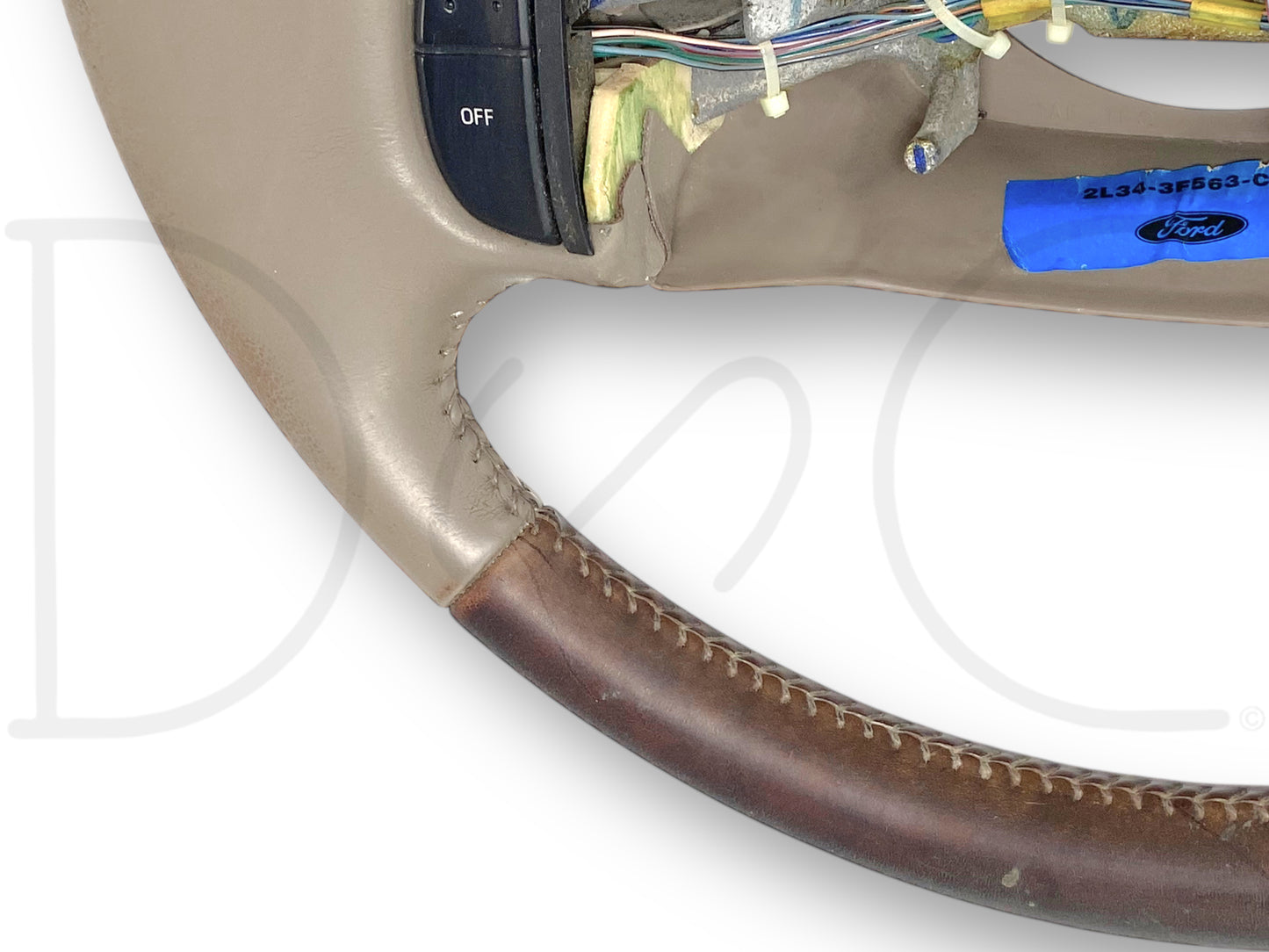 03-04 Ford F250 F350 King Ranch Steering Wheel W/ Cruise Tan Leather OE *Blem*