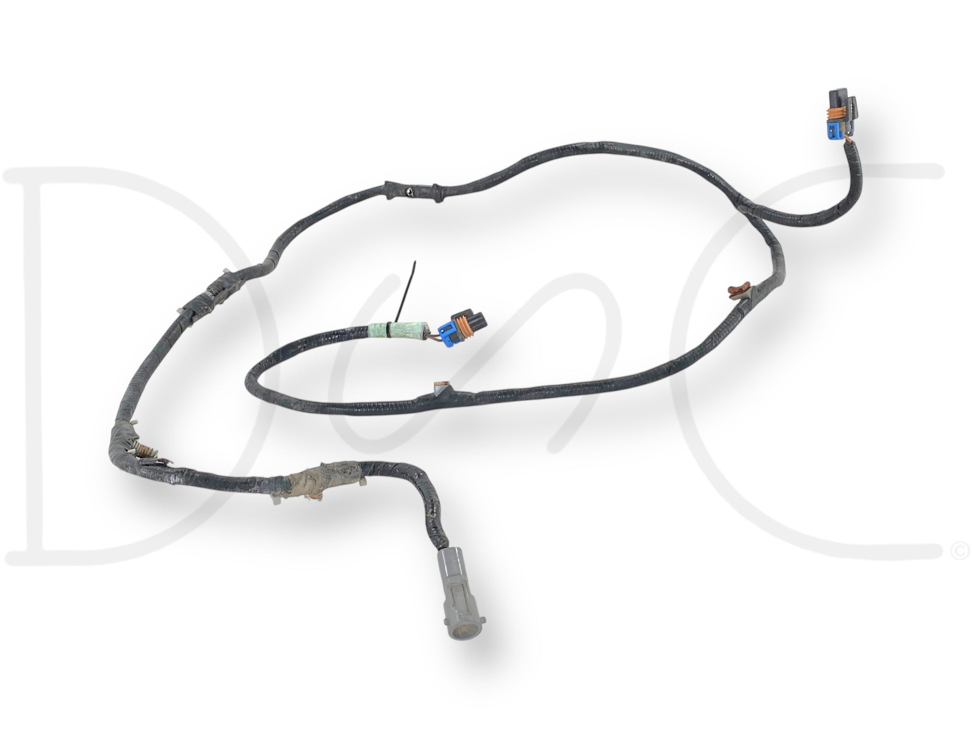 02-04 Ford F250 F350 Front Bumper Fog Light Wiring Harness 2C3T-15A211-P260G Aa used wiring harness with light wear, compatible with 2002-2004 Ford Super Duty trucks and Excursion models.
