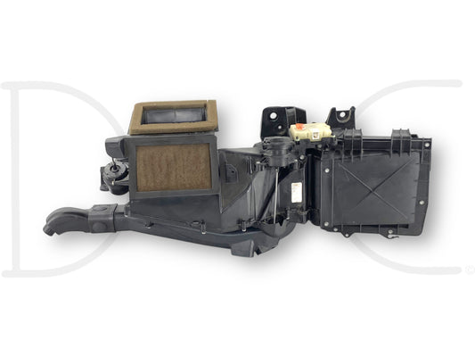 99-07 Ford F250 F350 Interior Under Dash Ac Air Heater Core Housing Box OE, used with light wear, compatible with Ford Super Duty trucks from 1999 to 2007, suitable for repair or parts.