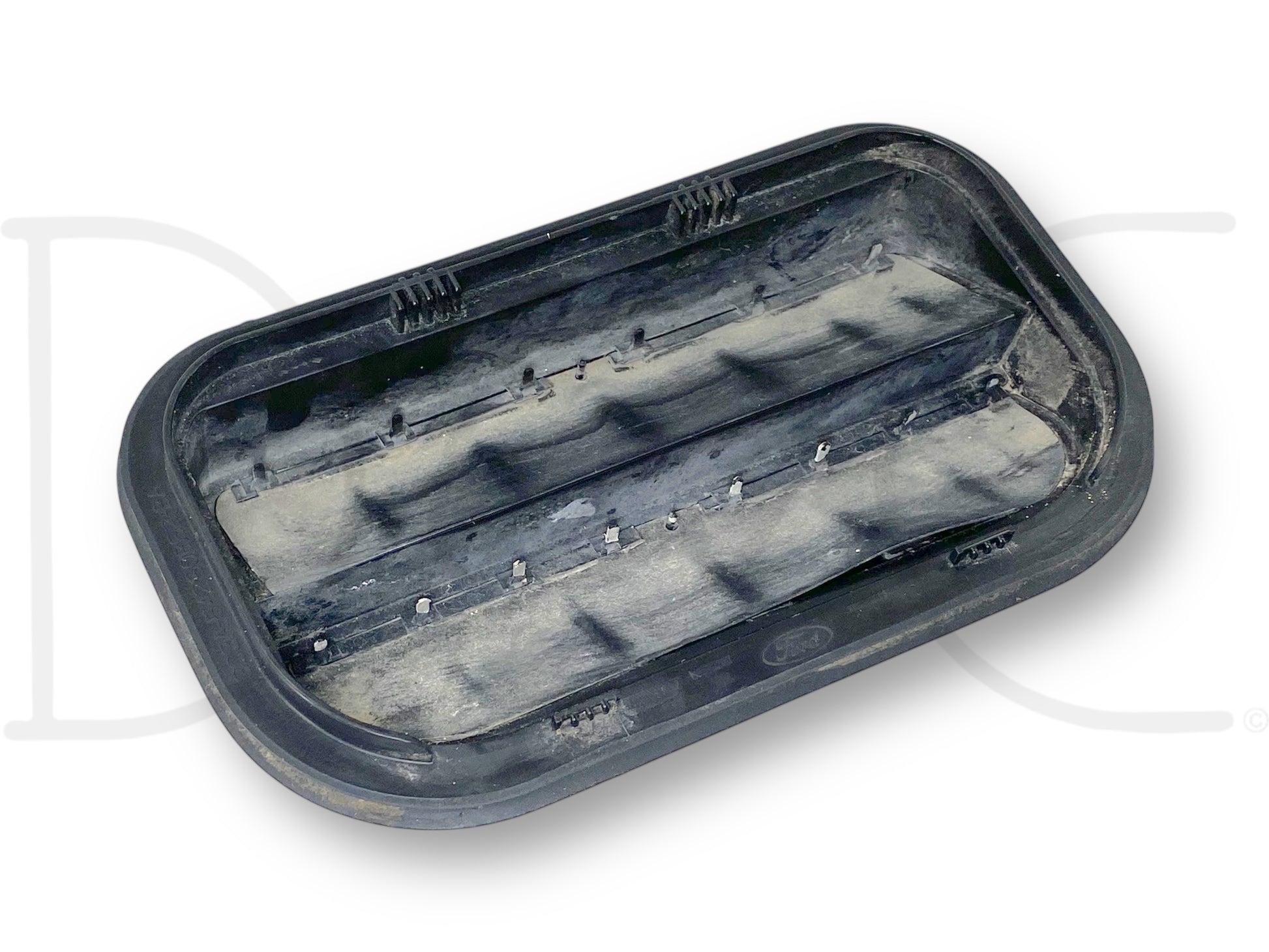 03-16 Ford F250 F350 Super Duty Rear Cab Air Breather Vent OE 3C3A-54280B62-BA, used condition with light wear, black plastic automotive part for diesel truck air ventilation.