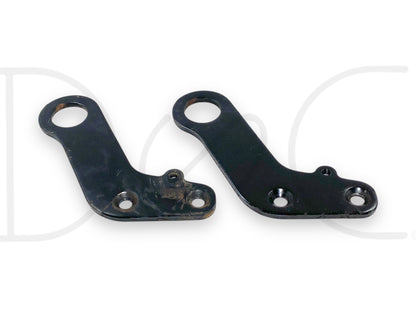 03-07 Ford F250 F350 6.0 6.0L Powerstroke Engine Lifting Eye Hook Bracket Set OE, used with light wear, black metal brackets designed for engine lifting on Ford Super Duty trucks from 2003 to 2007, compatible with 6.0L Powerstroke engines.