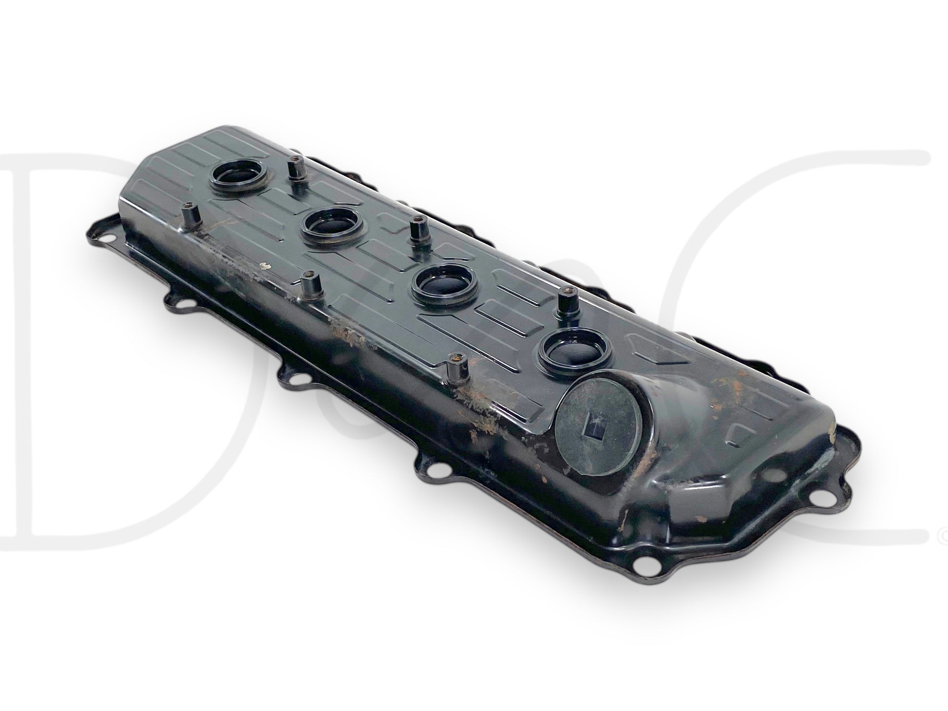 04-07 Ford F250 F350 6.0 6.0L Diesel LH Left Driver Engine Valve Cover OE, used condition with light wear, compatible with 2004 to 2007 Ford F-250, F-350, F-450, F-550 Super Duty trucks, made of durable black metal, designed for 6.0L Powerstroke engines.