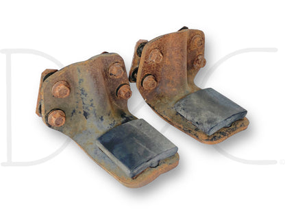 99-16 Ford F250 F350 Rear Auxiliary Leaf Spring Overload Bracket Set OE