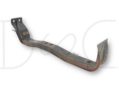 04-10 Ford F250 F350 4WD Automatic Trans Transmission Crossmember Frame used with light wear, compatible with 2003-2010 Ford F-250, F-350, F-450, and F-550 trucks, designed for 6.0L diesel 5R110 automatic transmission applications.